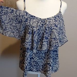 *3/$20 sale* Cold shoulder blue and white floral top